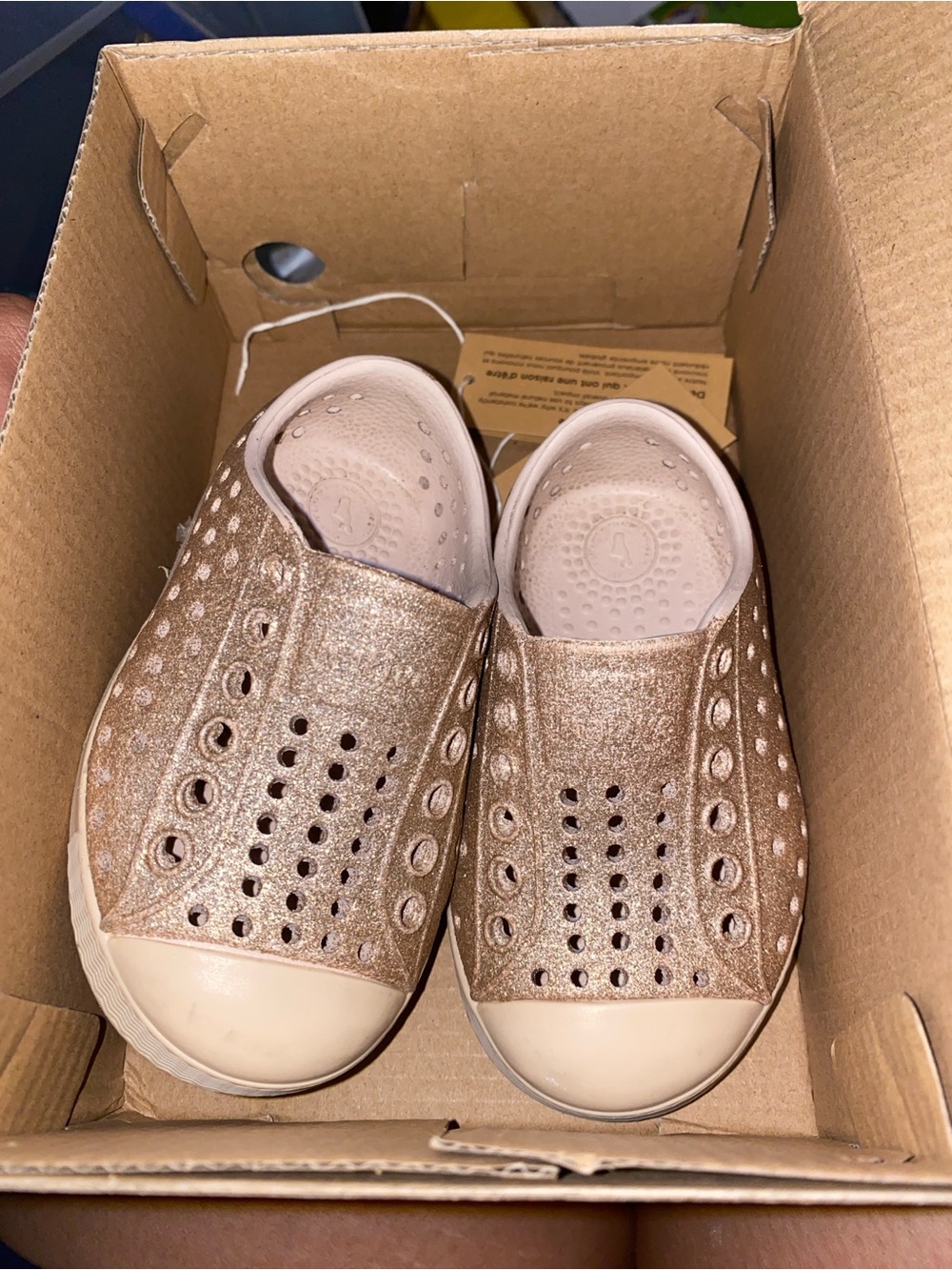 Native Shoes Kids Glitter Slip-On Sandals in Rose Gold